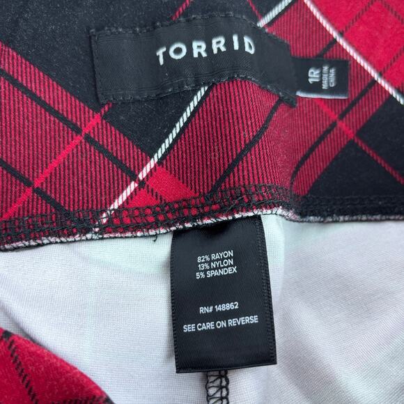 TORRID Womens Leggings Red and Black Plaid Sz 1R 1X 14-16 - Picture 5 of 6